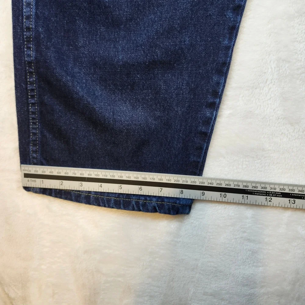Wrangler Rugged Wear Jeans Mens 42x32 Blue Dark Wash Good‎ Straight Leg 35001RN